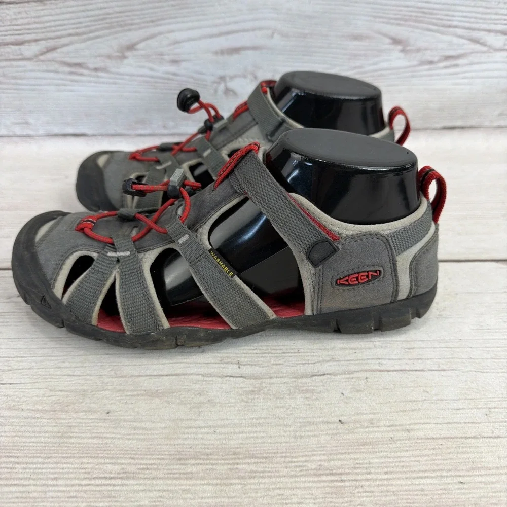 KEEN Newport H2 Sandals Gray Red Water Hiking Shoes 1022985 Men's Size 6